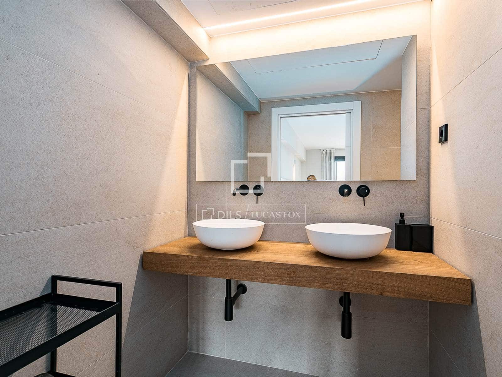 3 soveværelse Lejlighed til salg i Barcelona by - € 950.000 (Ref: 9803722)