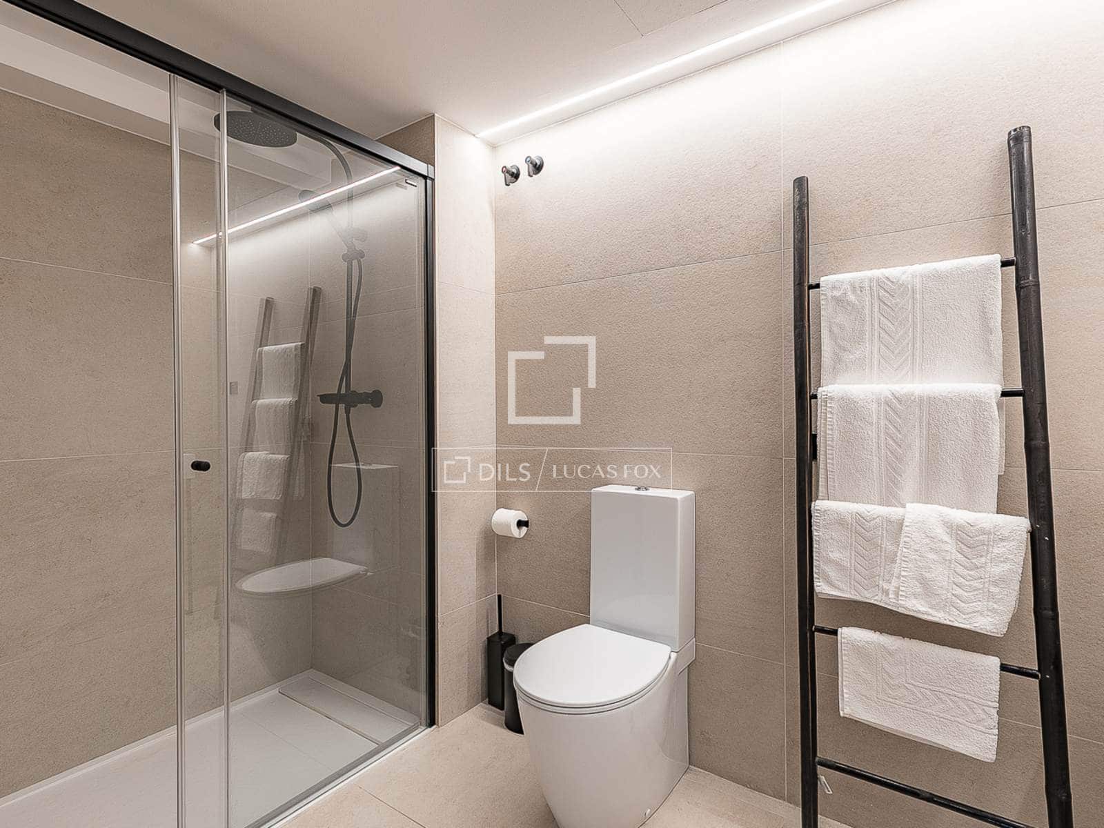 3 soveværelse Lejlighed til salg i Barcelona by - € 950.000 (Ref: 9803722)