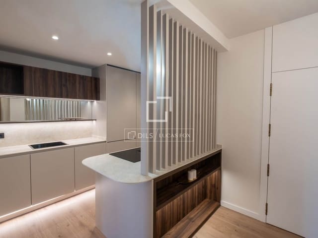 3 sypialnia Apartament na sprzedaż w Miasto Barcelona - 950 000 € (Ref: 9803723)