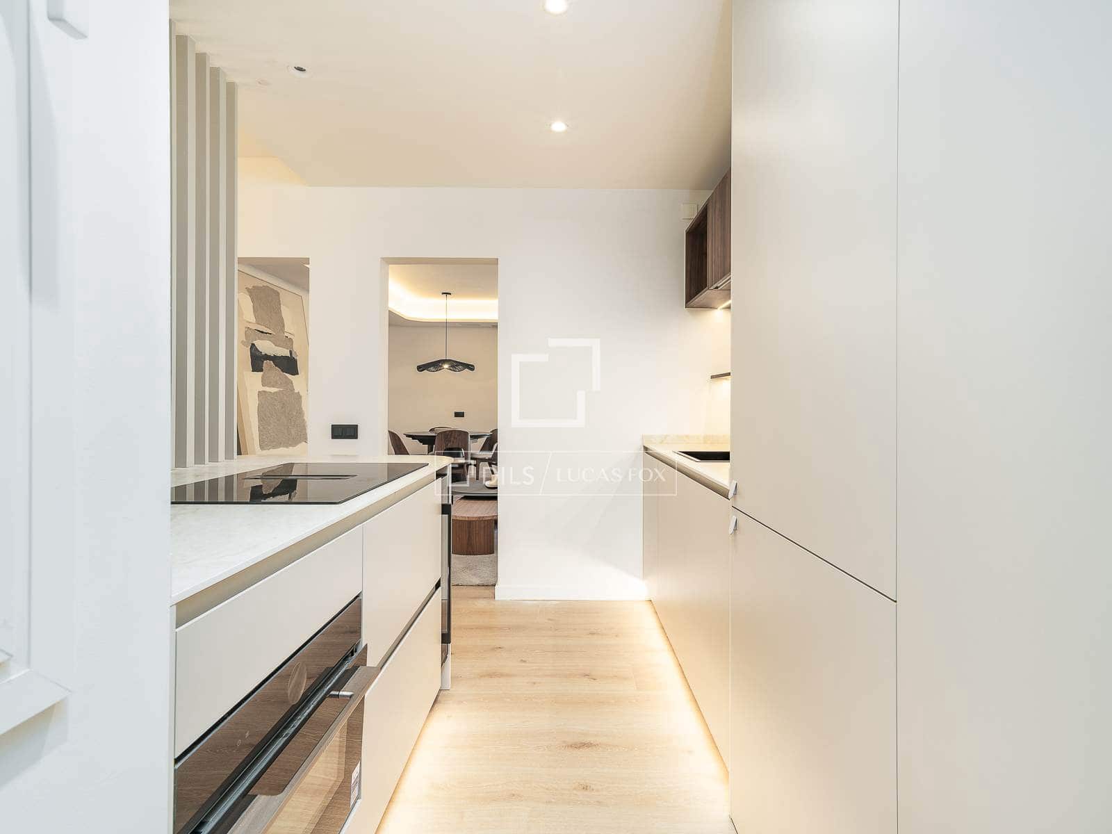 3 soverom Leilighet til salgs i Barcelona by med garasje - € 950 000 (Ref: 9803723)