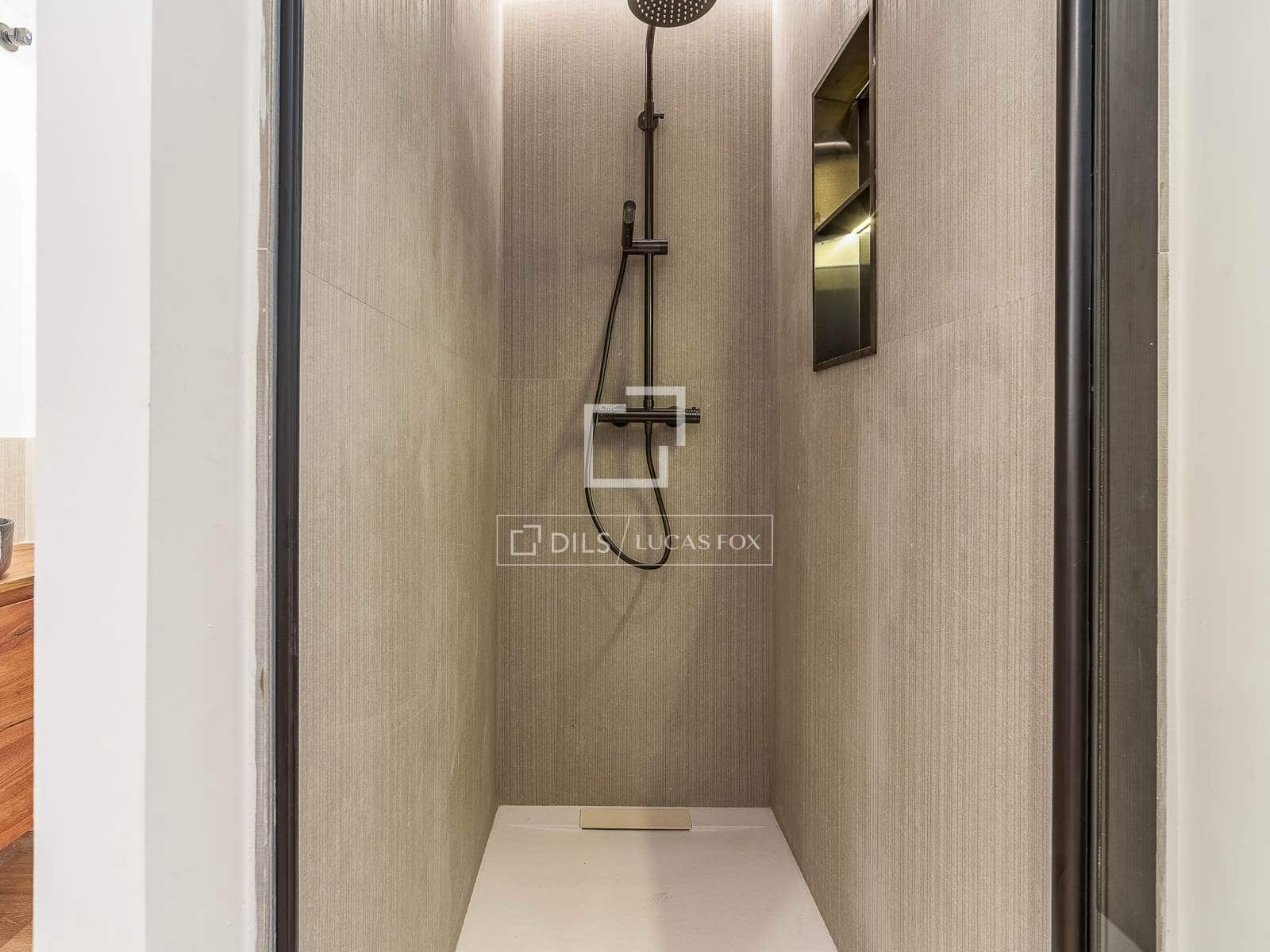 3 soverom Leilighet til salgs i Barcelona by med garasje - € 950 000 (Ref: 9803723)