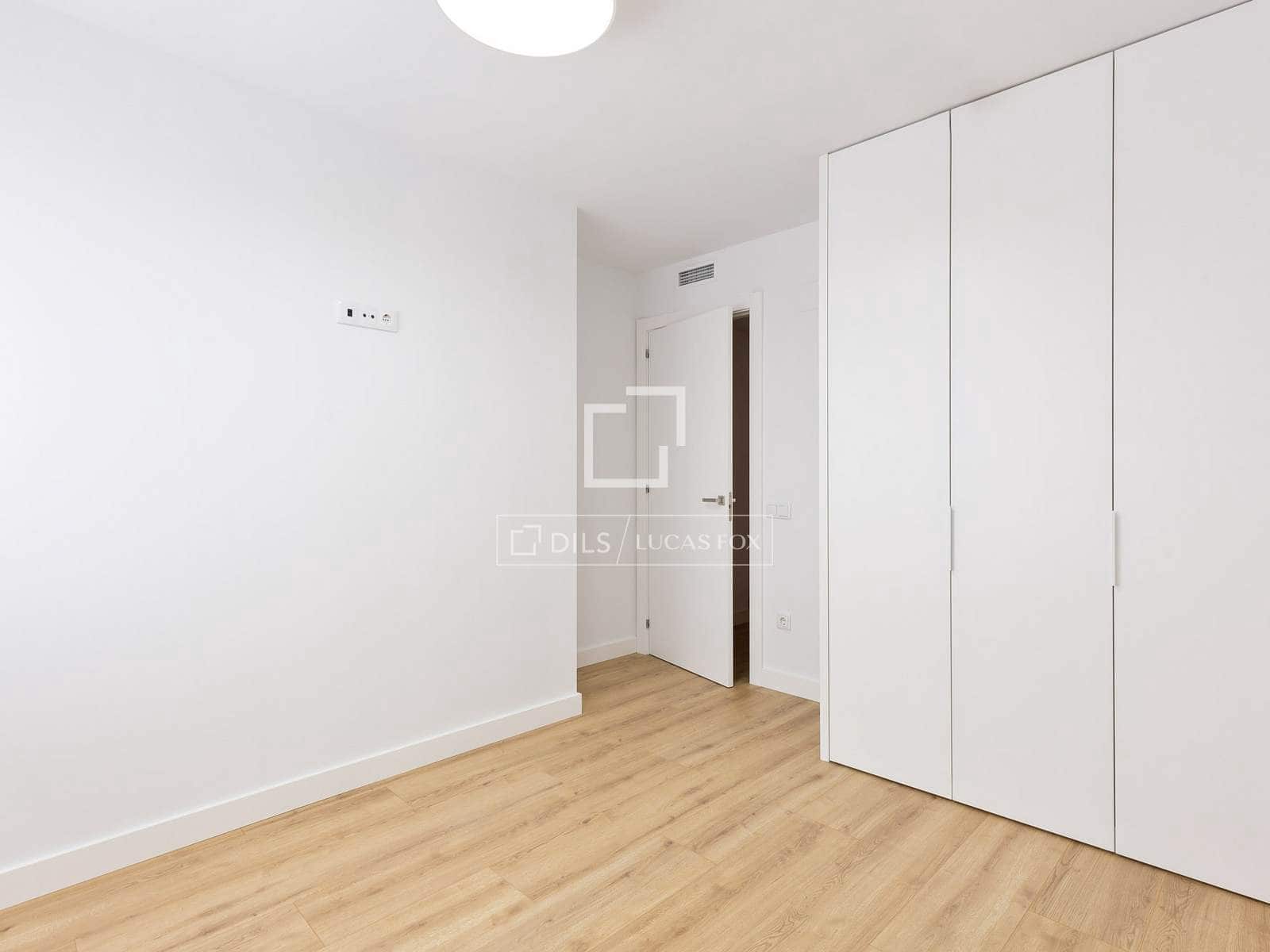 6 soveværelse Villa til leje i Gava med swimmingpool garage - € 6.200 (Ref: 9803724)