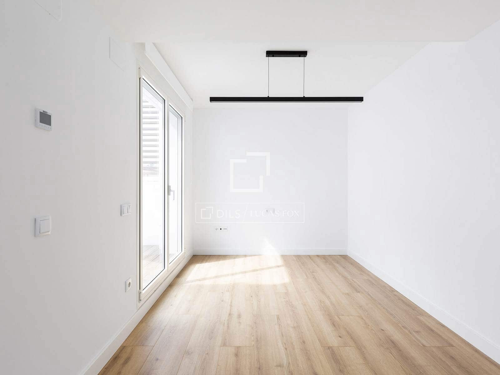 6 soveværelse Villa til leje i Gava med swimmingpool garage - € 6.200 (Ref: 9803724)