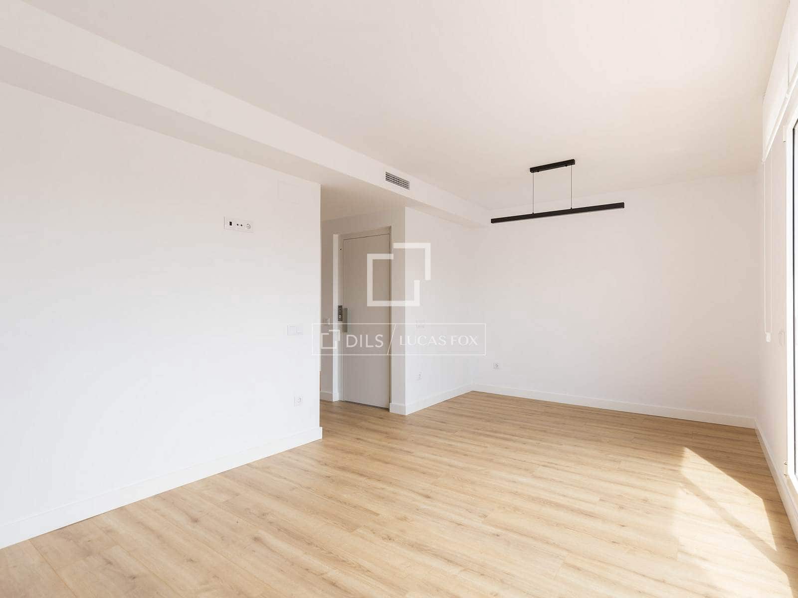 6 soveværelse Villa til leje i Gava med swimmingpool garage - € 6.200 (Ref: 9803724)