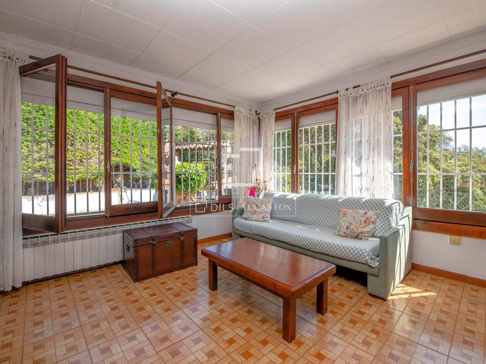 Chalet de 6 habitaciones en Sant Feliu de Guíxols en venta con piscina garaje - 850.000 € (Ref: 9803727)