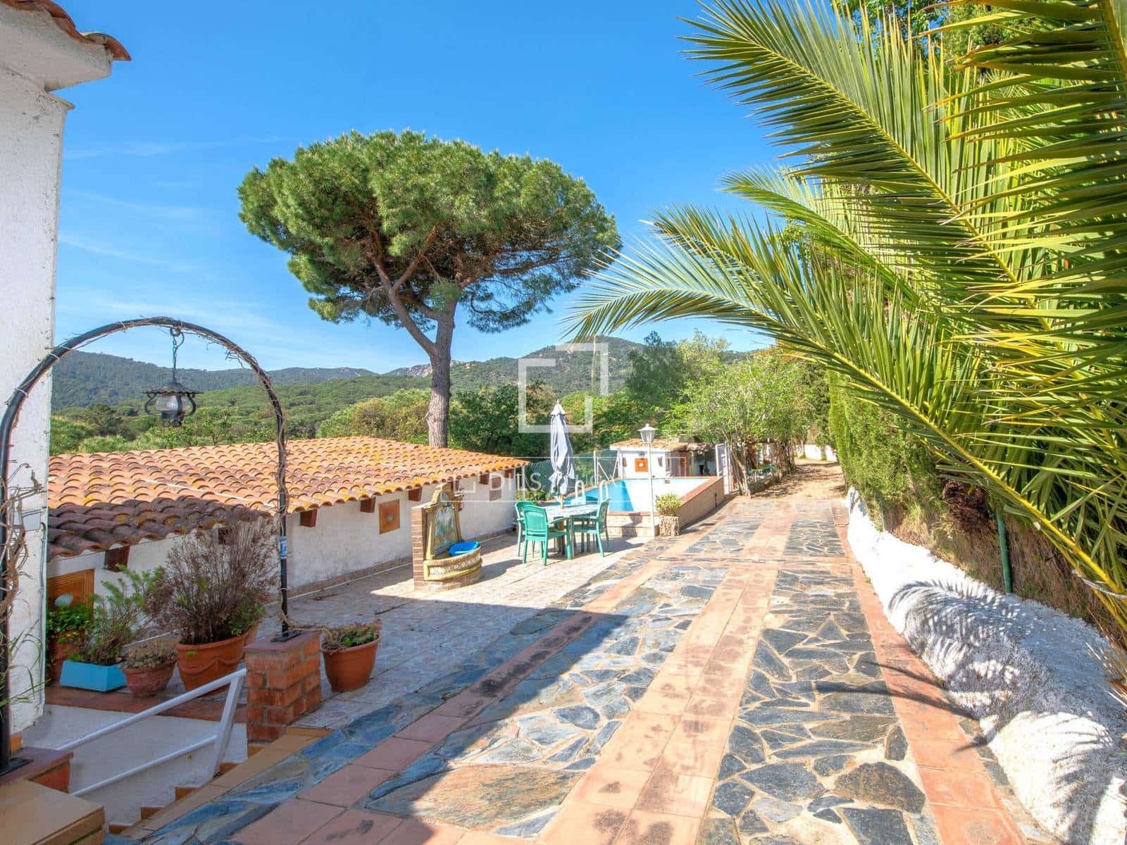 Chalet de 6 habitaciones en Sant Feliu de Guíxols en venta con piscina garaje - 850.000 € (Ref: 9803727)