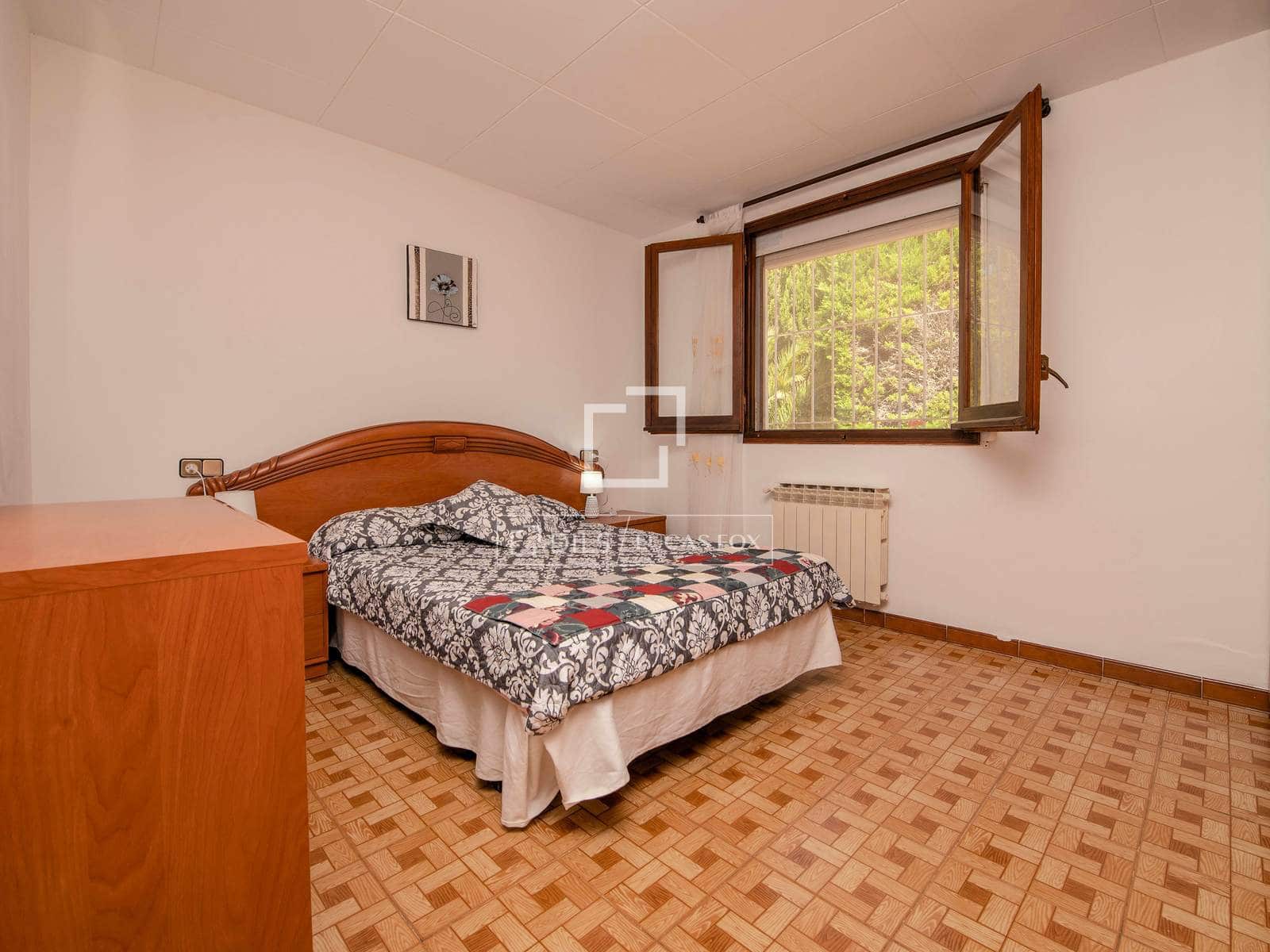 Chalet de 6 habitaciones en Sant Feliu de Guíxols en venta con piscina garaje - 850.000 € (Ref: 9803727)