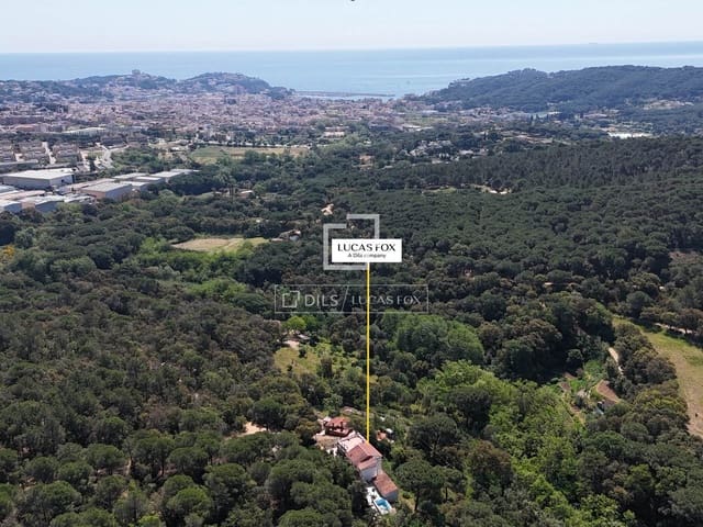 Chalet de 6 habitaciones en Sant Feliu de Guíxols en venta con piscina garaje - 850.000 € (Ref: 9803727)