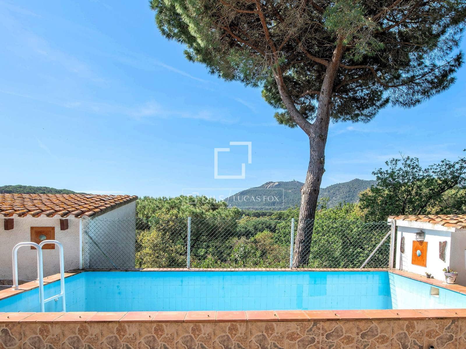 Chalet de 6 habitaciones en Sant Feliu de Guíxols en venta con piscina garaje - 850.000 € (Ref: 9803727)