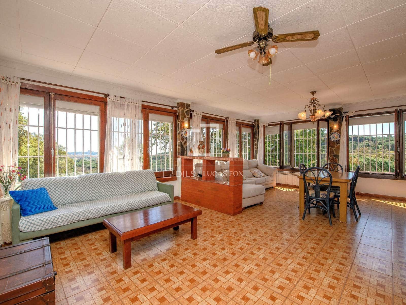 Chalet de 6 habitaciones en Sant Feliu de Guíxols en venta con piscina garaje - 850.000 € (Ref: 9803727)