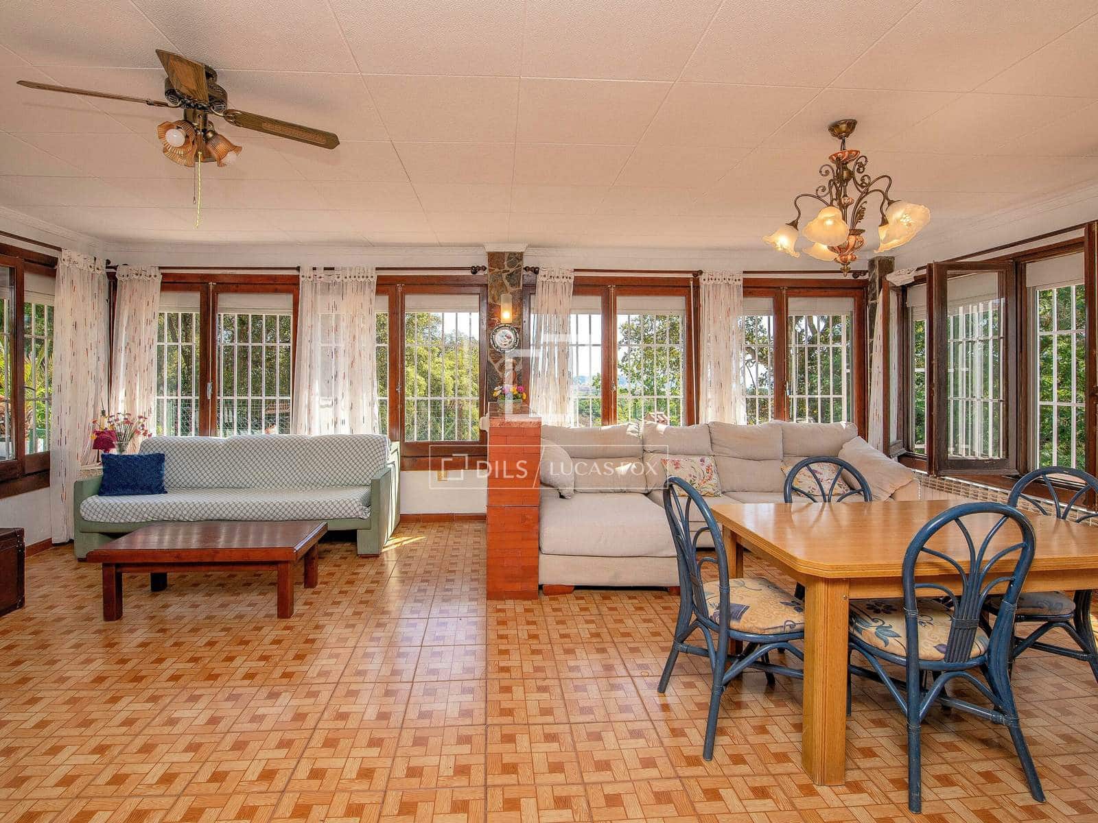 Chalet de 6 habitaciones en Sant Feliu de Guíxols en venta con piscina garaje - 850.000 € (Ref: 9803727)