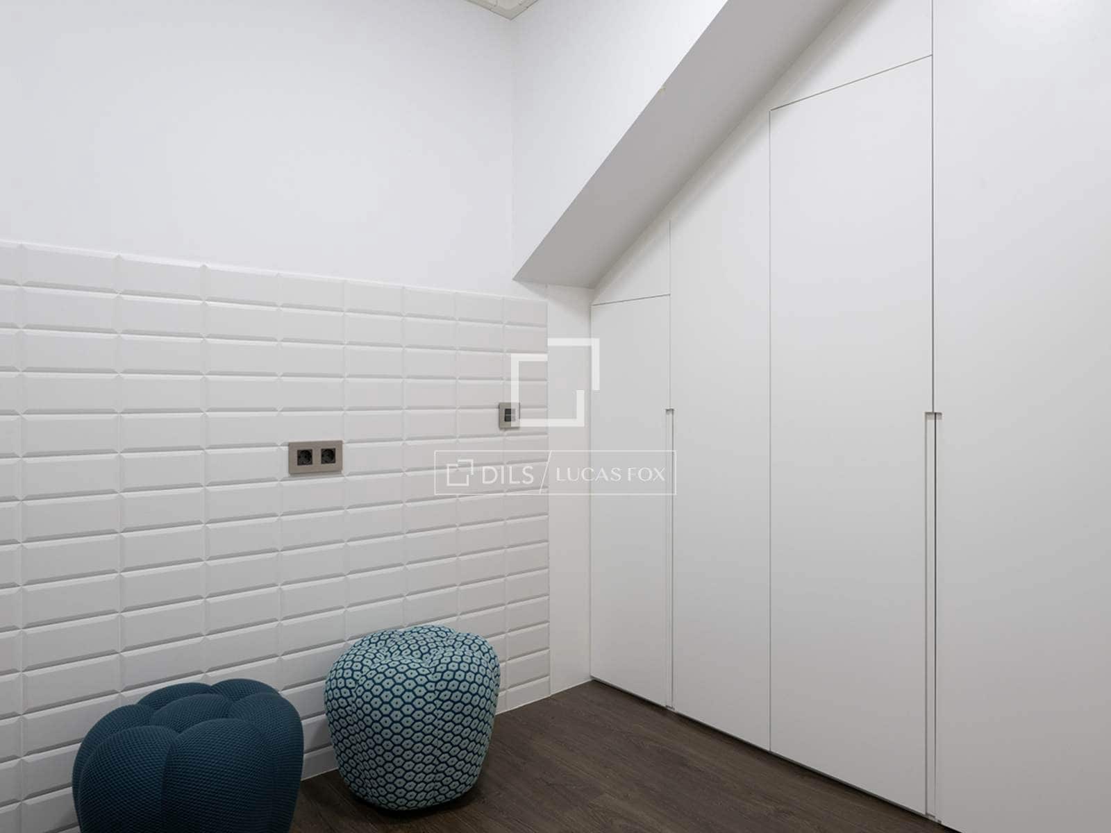 3 slaapkamer Villa te koop in Mos met zwembad garage - € 690.000 (Ref: 9803794)