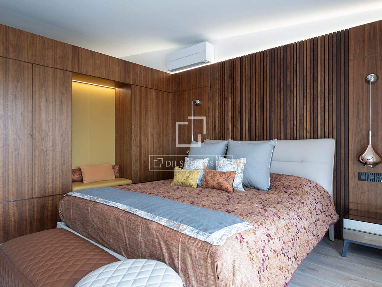 3 slaapkamer Villa te koop in Mos met zwembad garage - € 690.000 (Ref: 9803794)