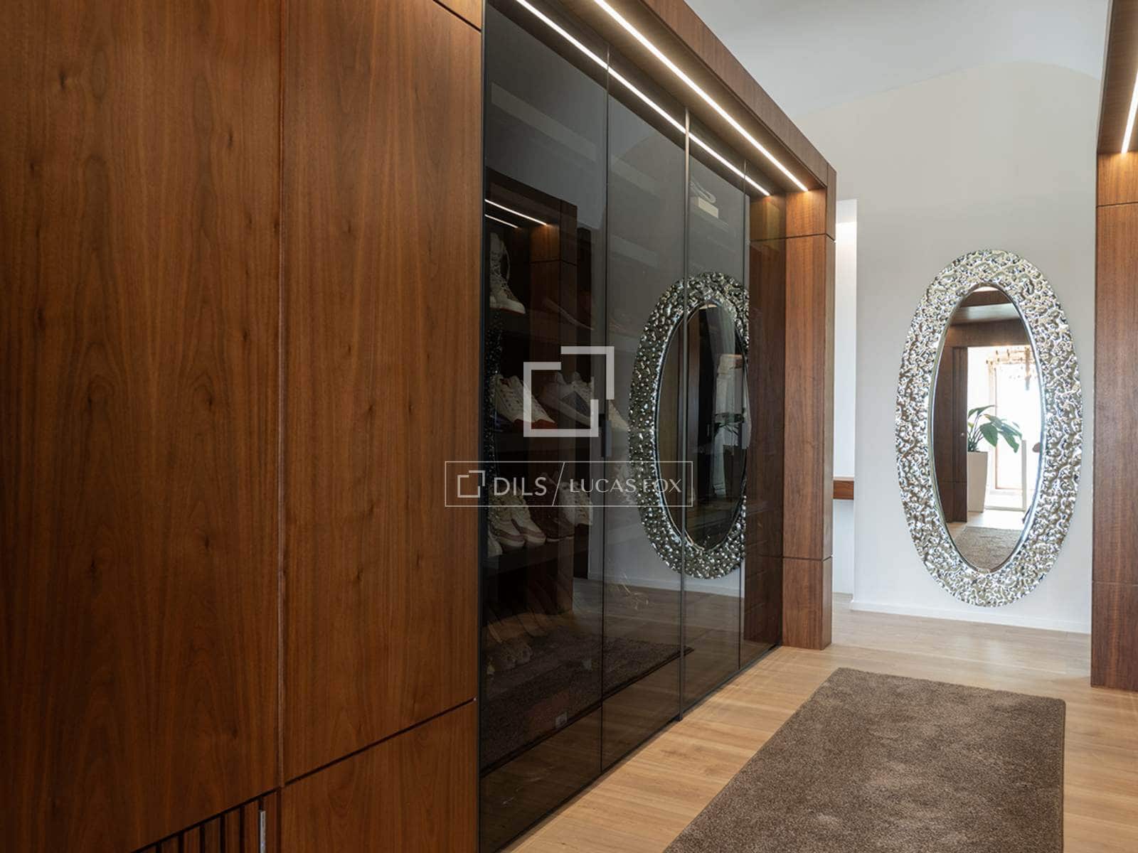 3 slaapkamer Villa te koop in Mos met zwembad garage - € 690.000 (Ref: 9803794)