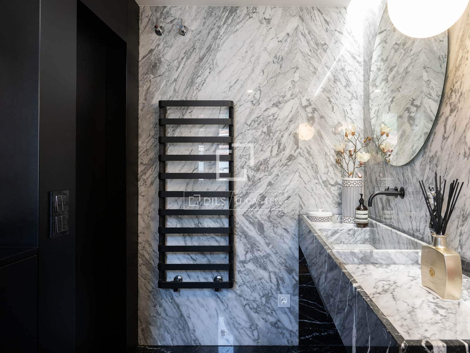 3 slaapkamer Villa te koop in Mos met zwembad garage - € 690.000 (Ref: 9803794)