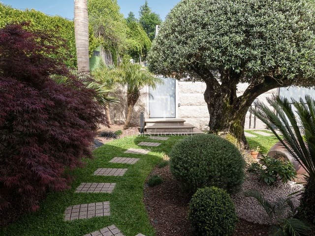 3 soverom Villa til salgs i Mos med svømmebasseng garasje - € 690 000 (Ref: 9803794)