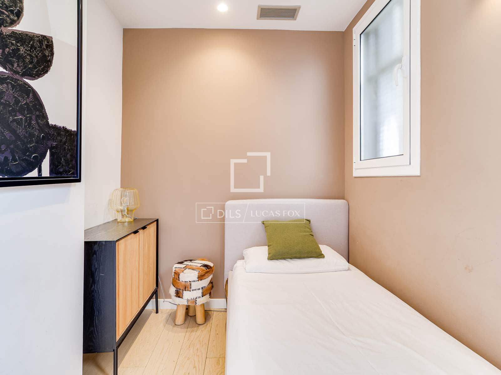 3 bedroom Penthouse for sale in Barcelona city - € 815,000 (Ref: 9804809)