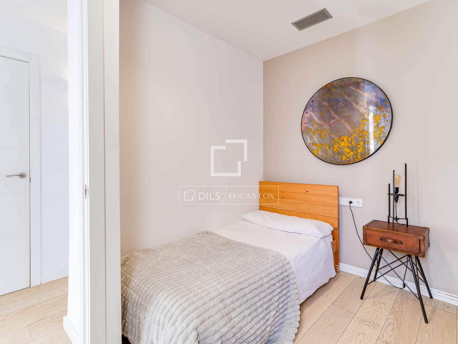 3 bedroom Penthouse for sale in Barcelona city - € 815,000 (Ref: 9804809)