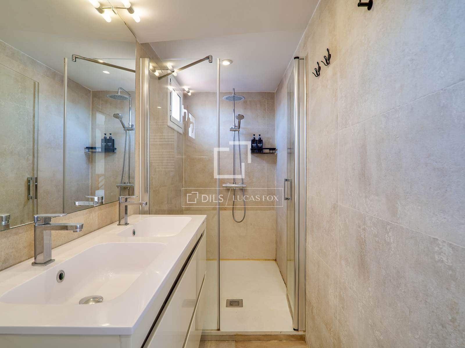 3 bedroom Penthouse for sale in Barcelona city - € 815,000 (Ref: 9804809)