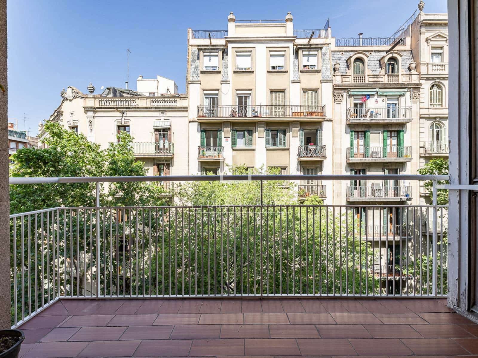 4 slaapkamer Appartement te koop in Barcelona stad - € 925.000 (Ref: 9804970)