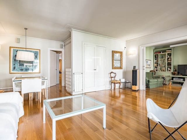 4 slaapkamer Appartement te koop in Barcelona stad - € 925.000 (Ref: 9804970)