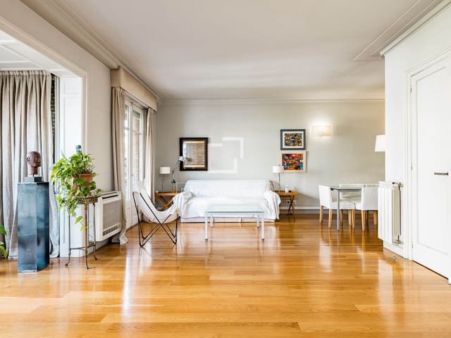 4 slaapkamer Appartement te koop in Barcelona stad - € 925.000 (Ref: 9804970)