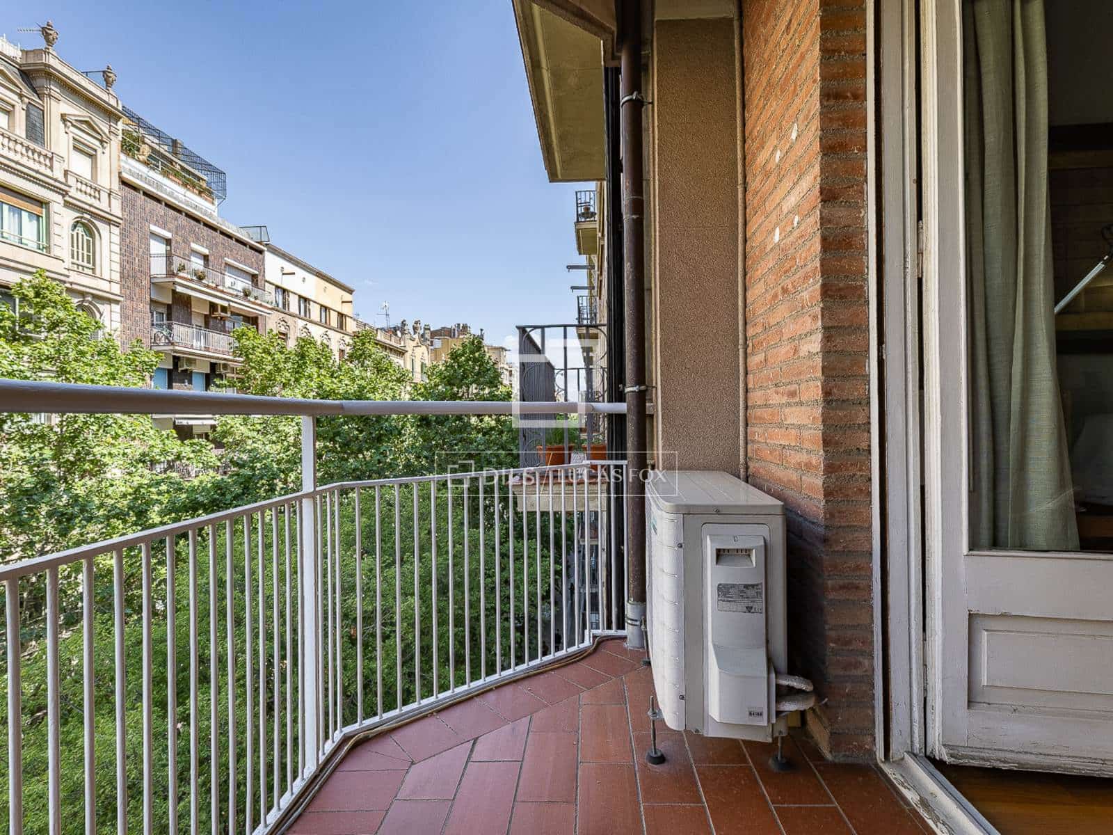 4 slaapkamer Appartement te koop in Barcelona stad - € 925.000 (Ref: 9804970)