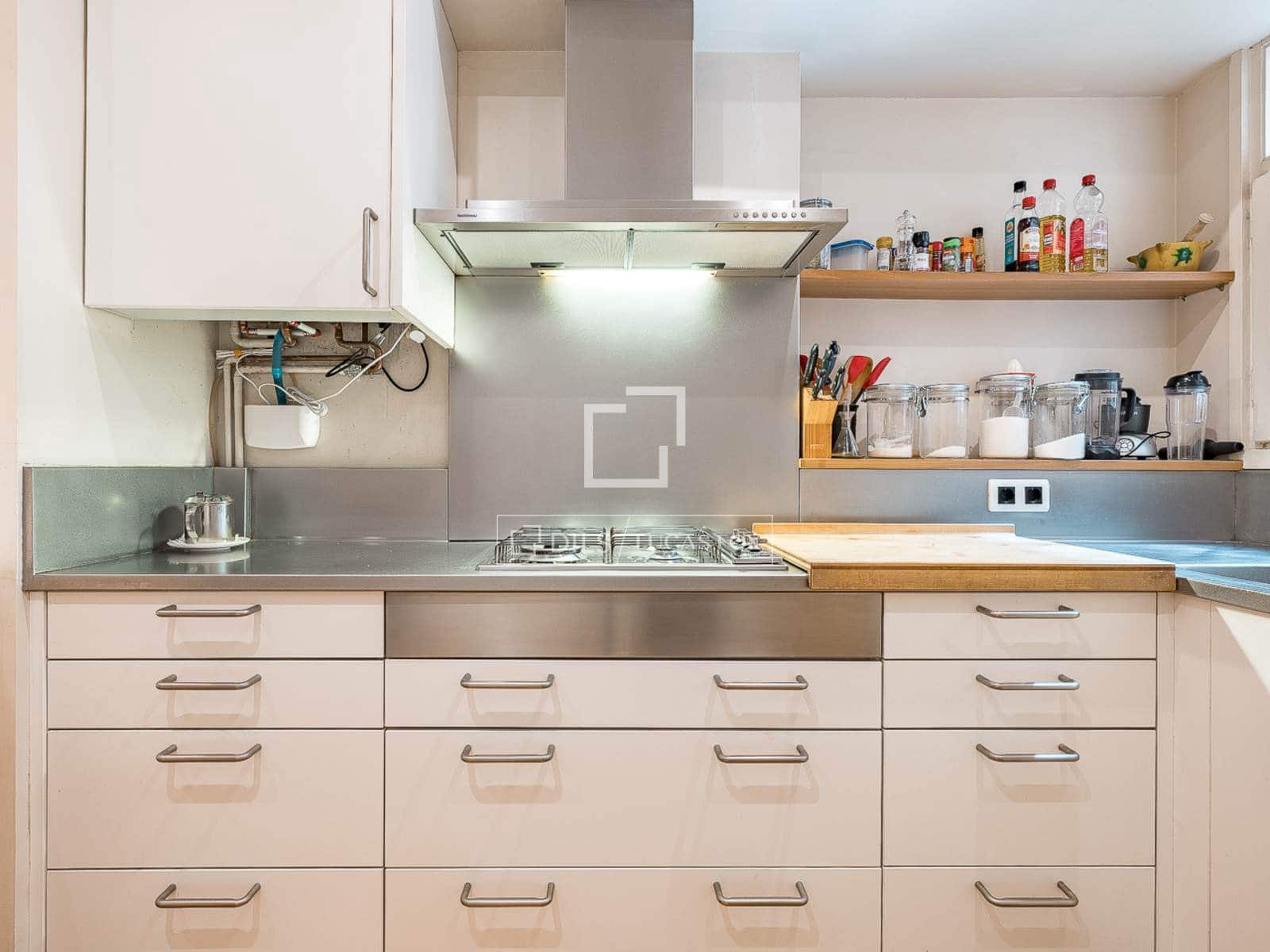 4 slaapkamer Appartement te koop in Barcelona stad - € 925.000 (Ref: 9804970)