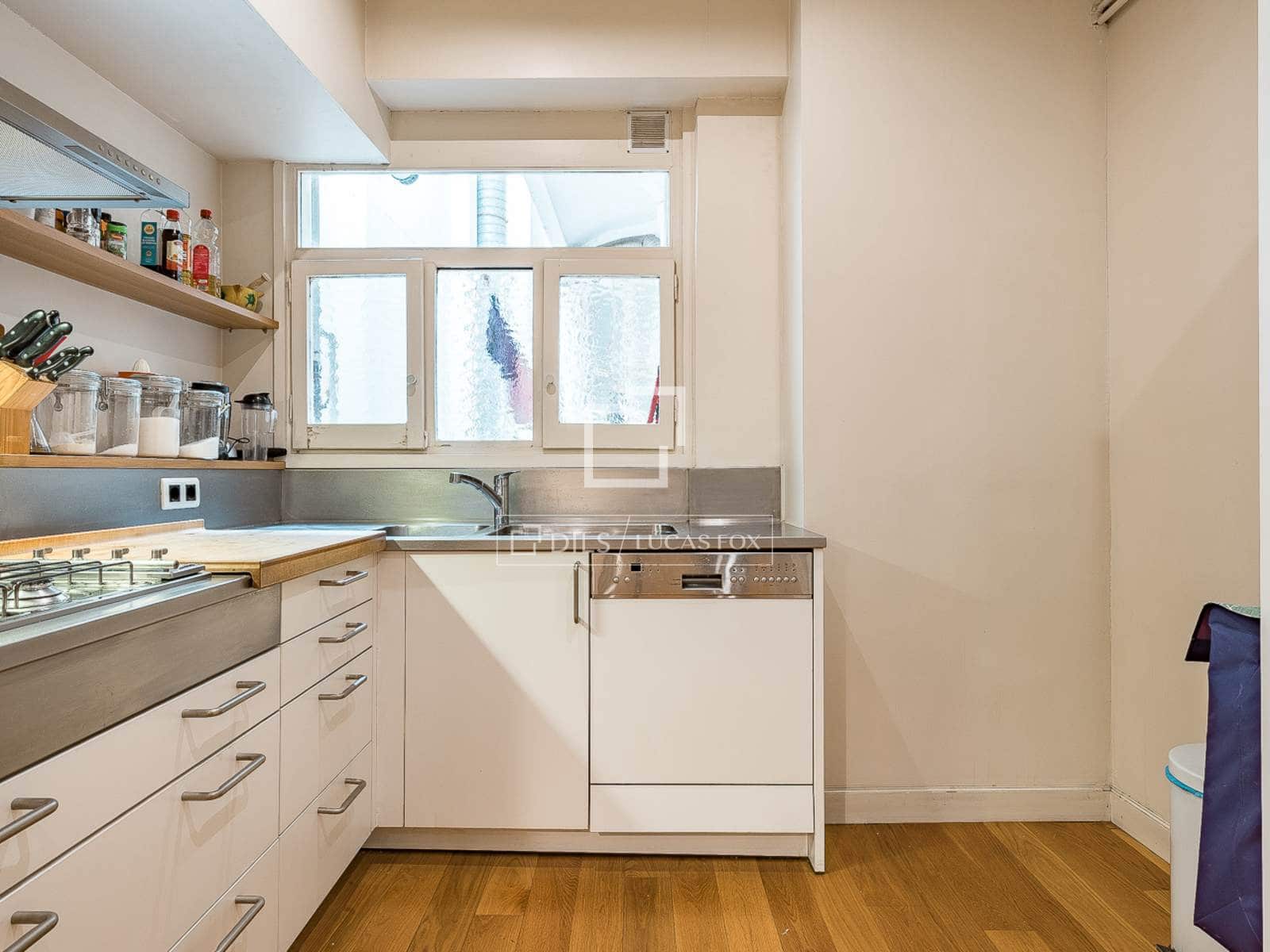 4 slaapkamer Appartement te koop in Barcelona stad - € 925.000 (Ref: 9804970)