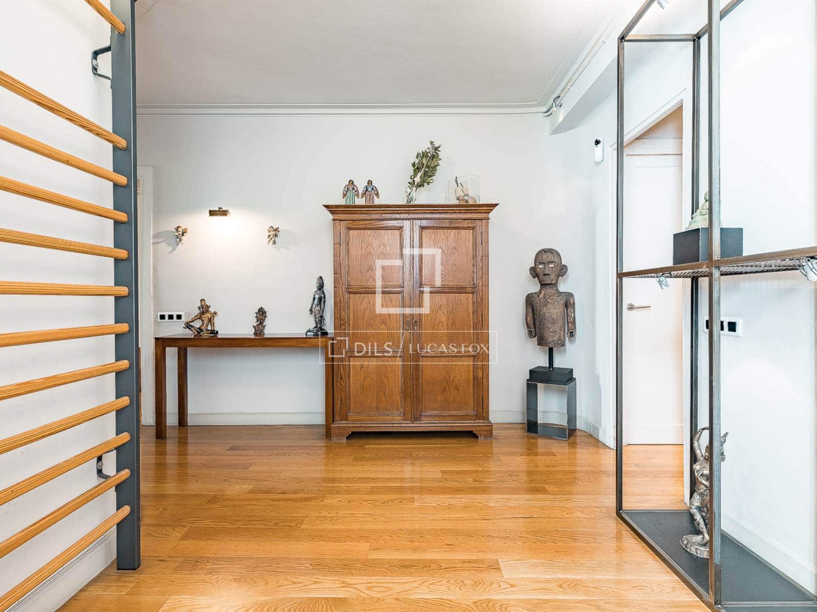 4 slaapkamer Appartement te koop in Barcelona stad - € 925.000 (Ref: 9804970)