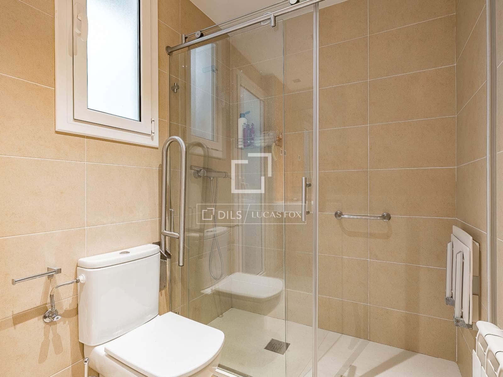 4 slaapkamer Appartement te koop in Barcelona stad - € 925.000 (Ref: 9804970)