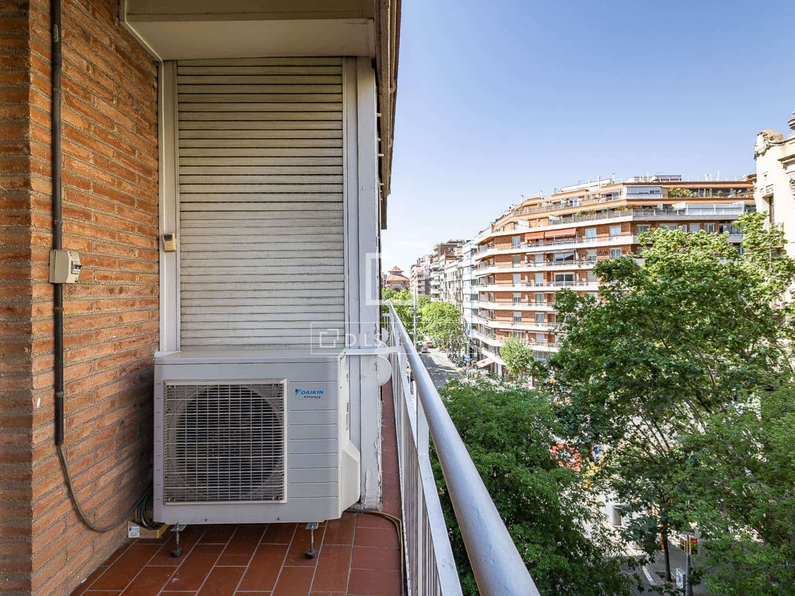 4 slaapkamer Appartement te koop in Barcelona stad - € 925.000 (Ref: 9804970)
