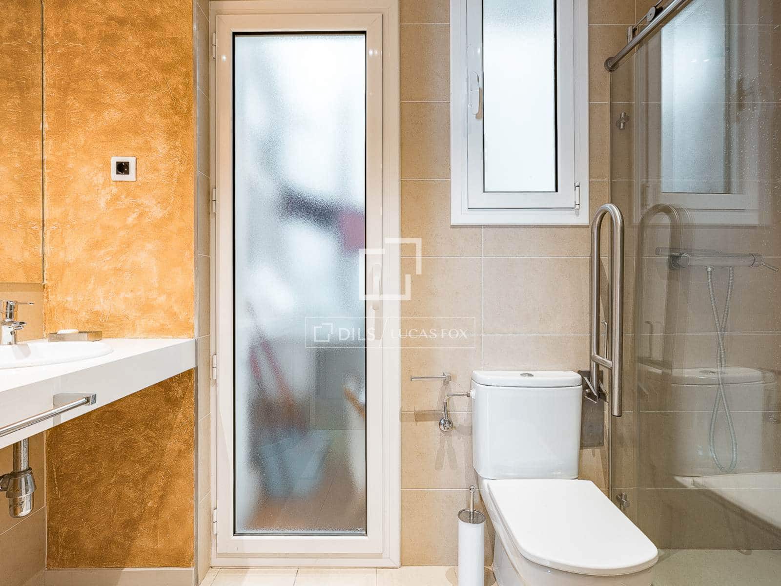 4 slaapkamer Appartement te koop in Barcelona stad - € 925.000 (Ref: 9804970)