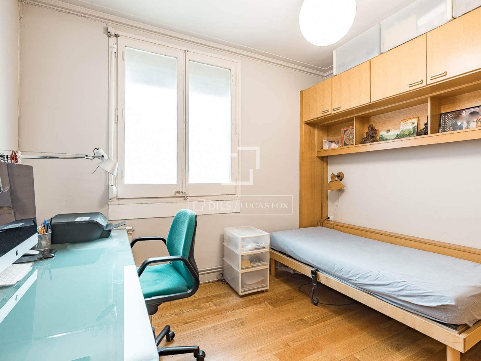 4 slaapkamer Appartement te koop in Barcelona stad - € 925.000 (Ref: 9804970)