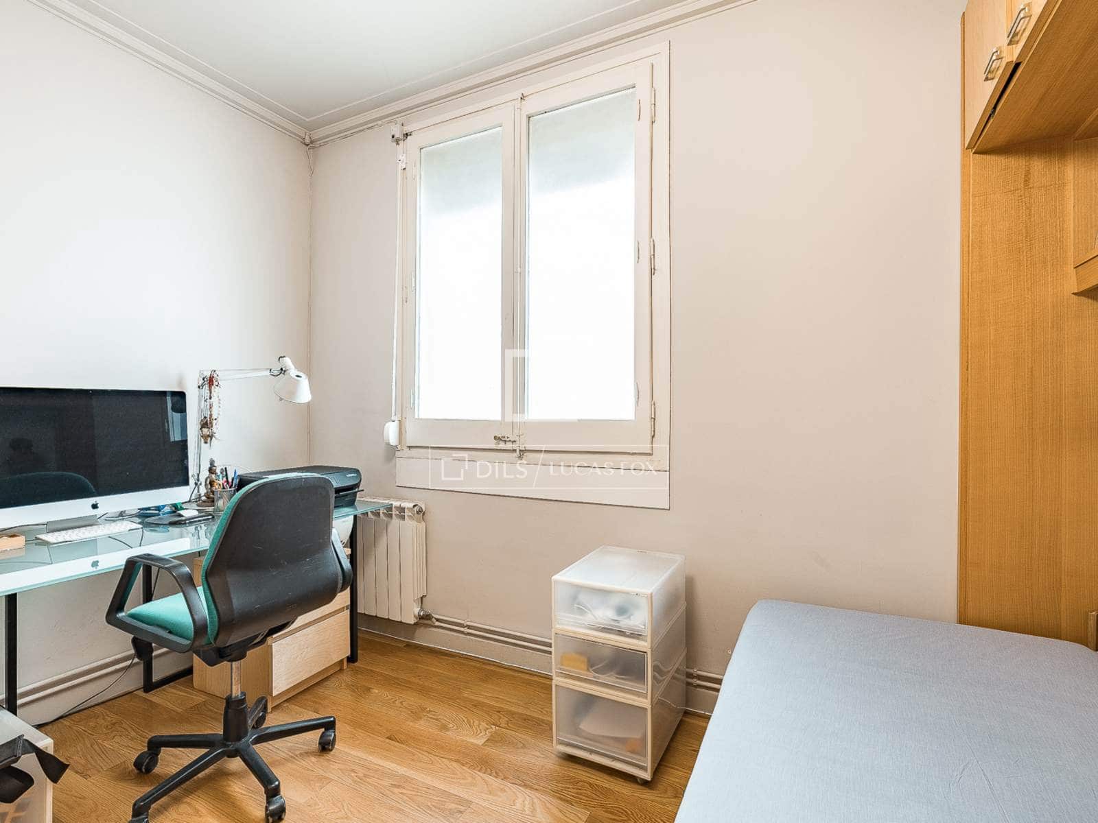 4 slaapkamer Appartement te koop in Barcelona stad - € 925.000 (Ref: 9804970)