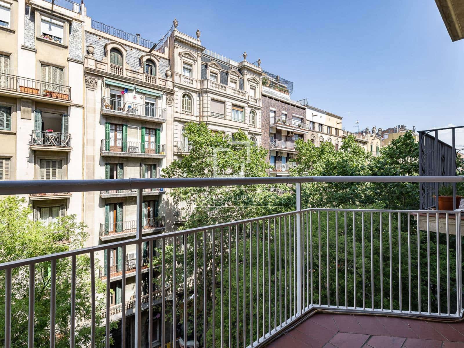 4 slaapkamer Appartement te koop in Barcelona stad - € 925.000 (Ref: 9804970)