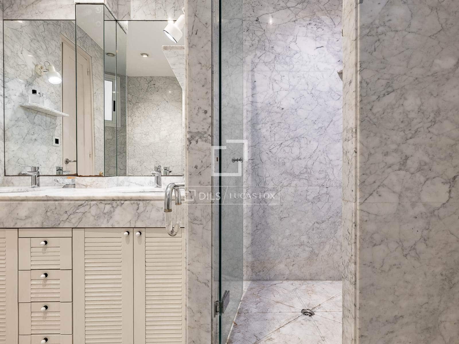 4 slaapkamer Appartement te koop in Barcelona stad - € 925.000 (Ref: 9804970)