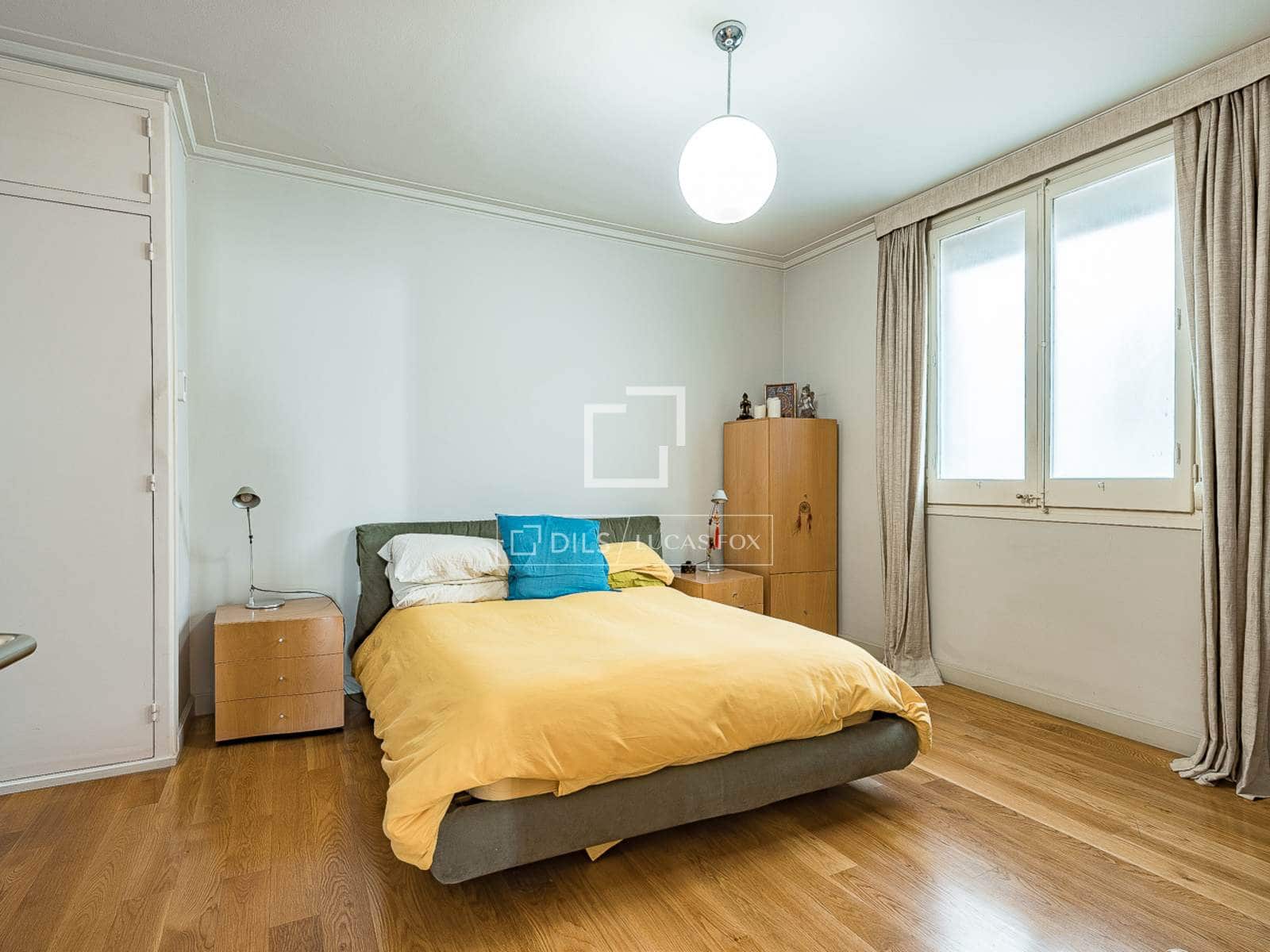 4 slaapkamer Appartement te koop in Barcelona stad - € 925.000 (Ref: 9804970)
