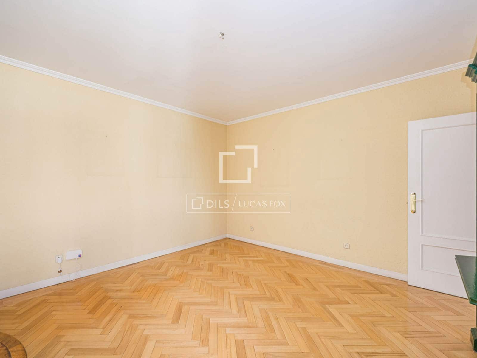 2 Zimmer Penthouse zu verkaufen in Madrid Stadt - 898.000 € (Ref: 9804972)