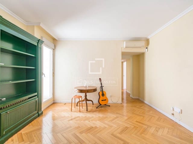 2 Zimmer Penthouse zu verkaufen in Almagro, Madrid Stadt - 898.000 € (Ref: 9804972)