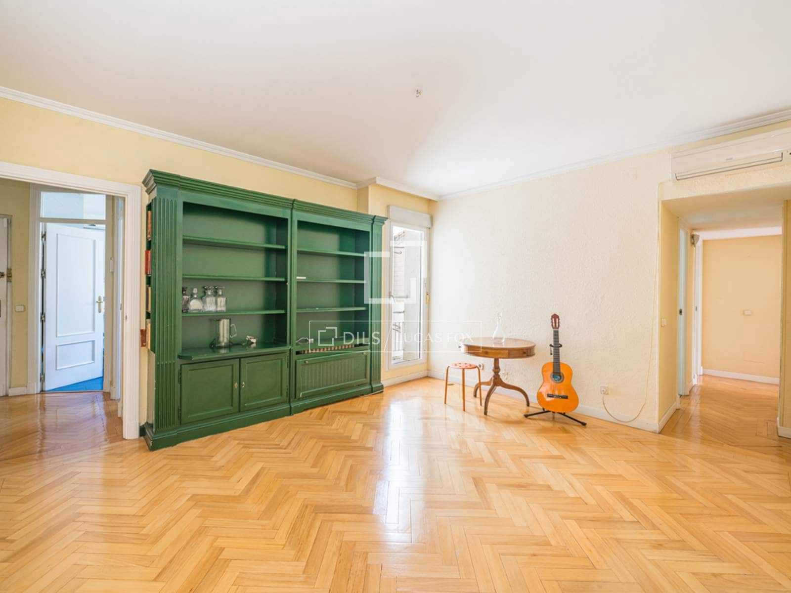 2 Zimmer Penthouse zu verkaufen in Madrid Stadt - 898.000 € (Ref: 9804972)