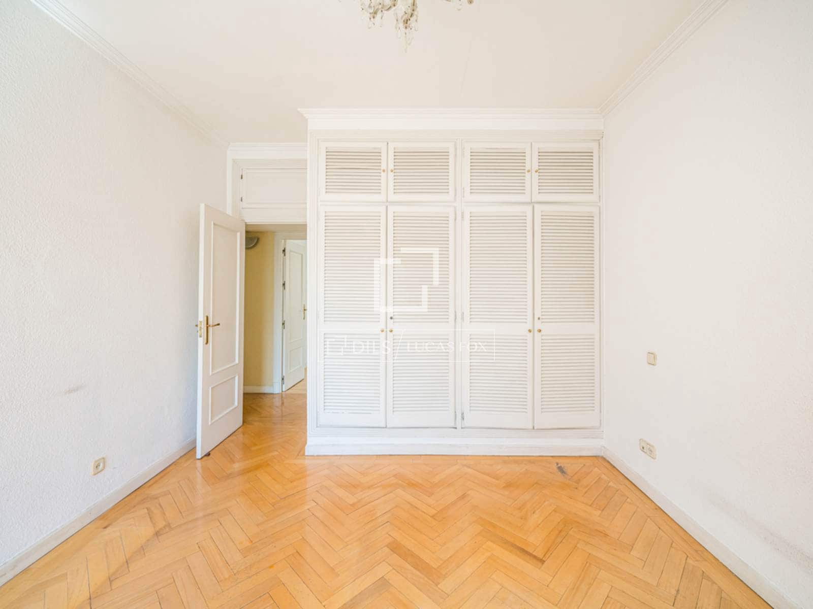 2 Zimmer Penthouse zu verkaufen in Madrid Stadt - 898.000 € (Ref: 9804972)