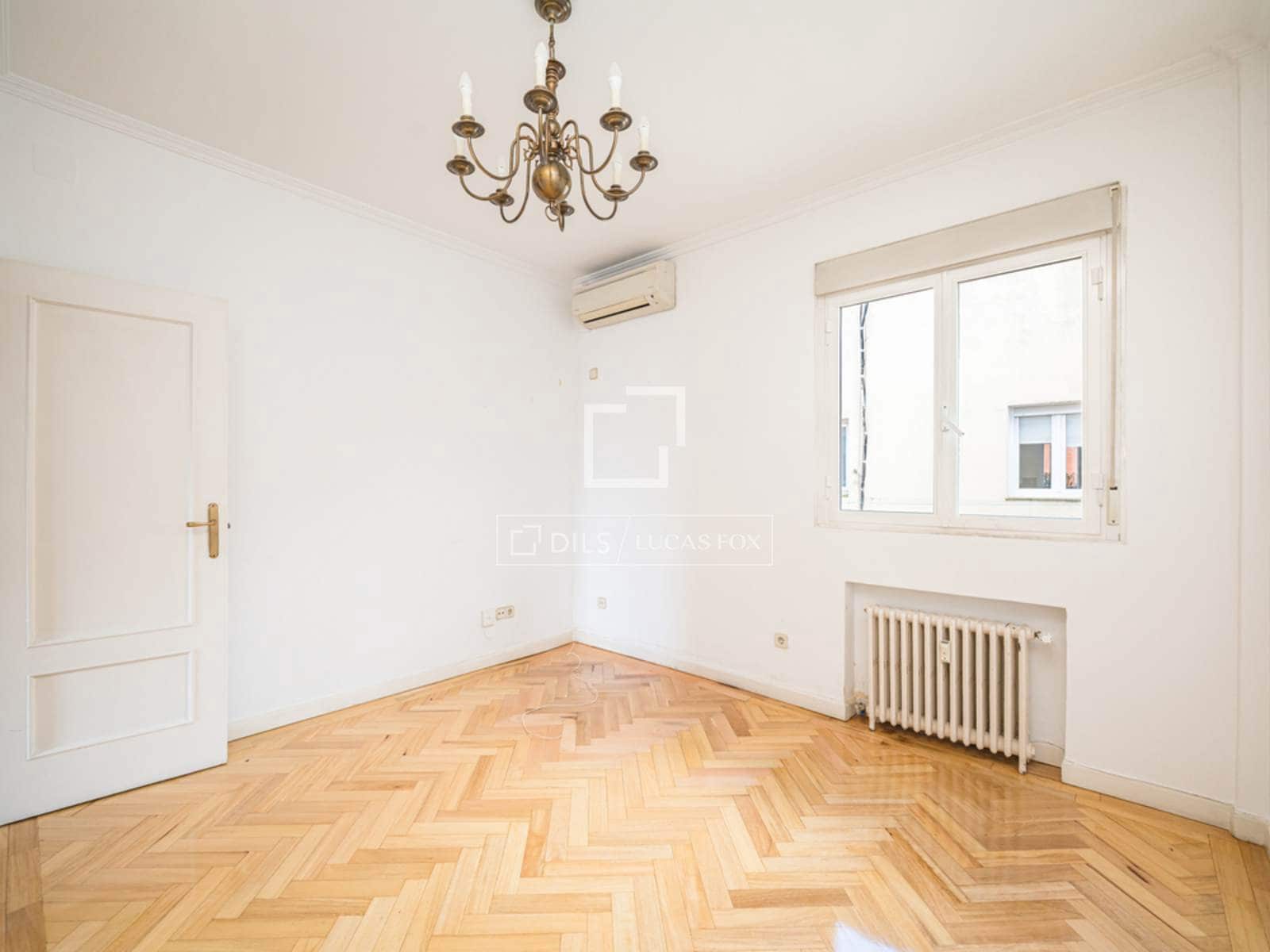 2 Zimmer Penthouse zu verkaufen in Madrid Stadt - 898.000 € (Ref: 9804972)