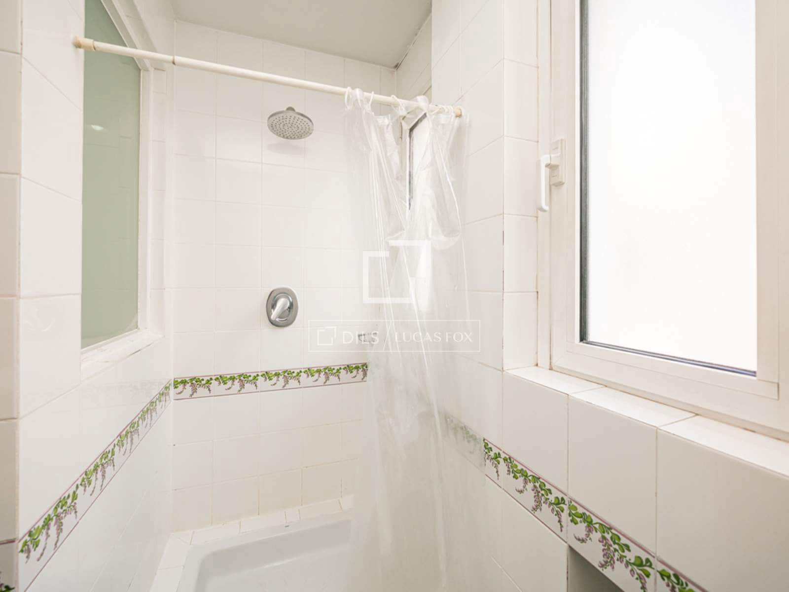 2 Zimmer Penthouse zu verkaufen in Madrid Stadt - 898.000 € (Ref: 9804972)