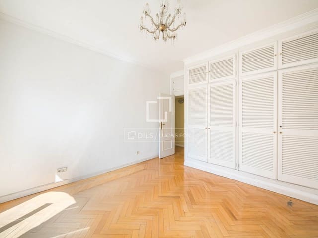 2 Zimmer Penthouse zu verkaufen in Almagro, Madrid Stadt - 898.000 € (Ref: 9804972)