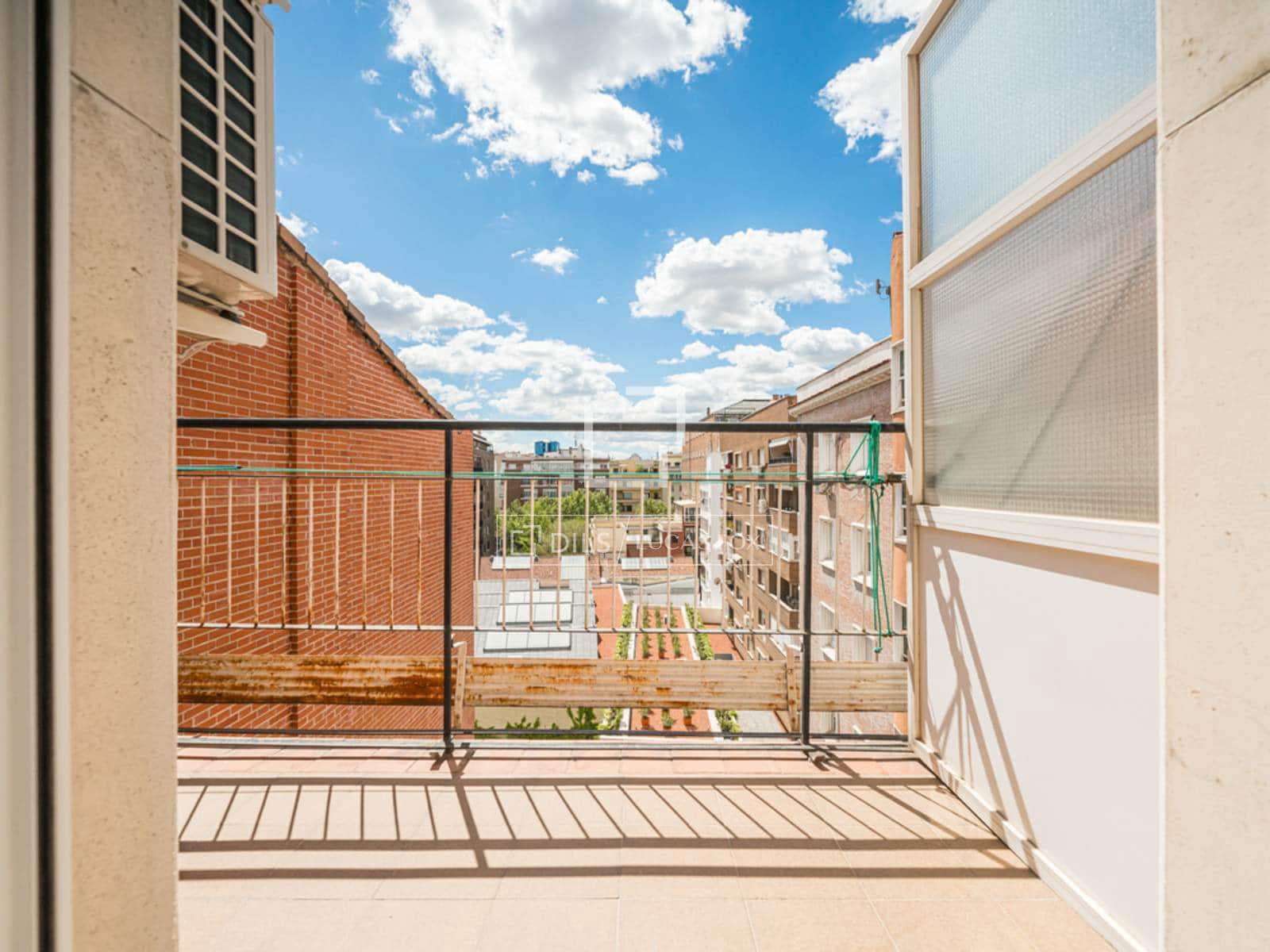 2 Zimmer Penthouse zu verkaufen in Madrid Stadt - 898.000 € (Ref: 9804972)