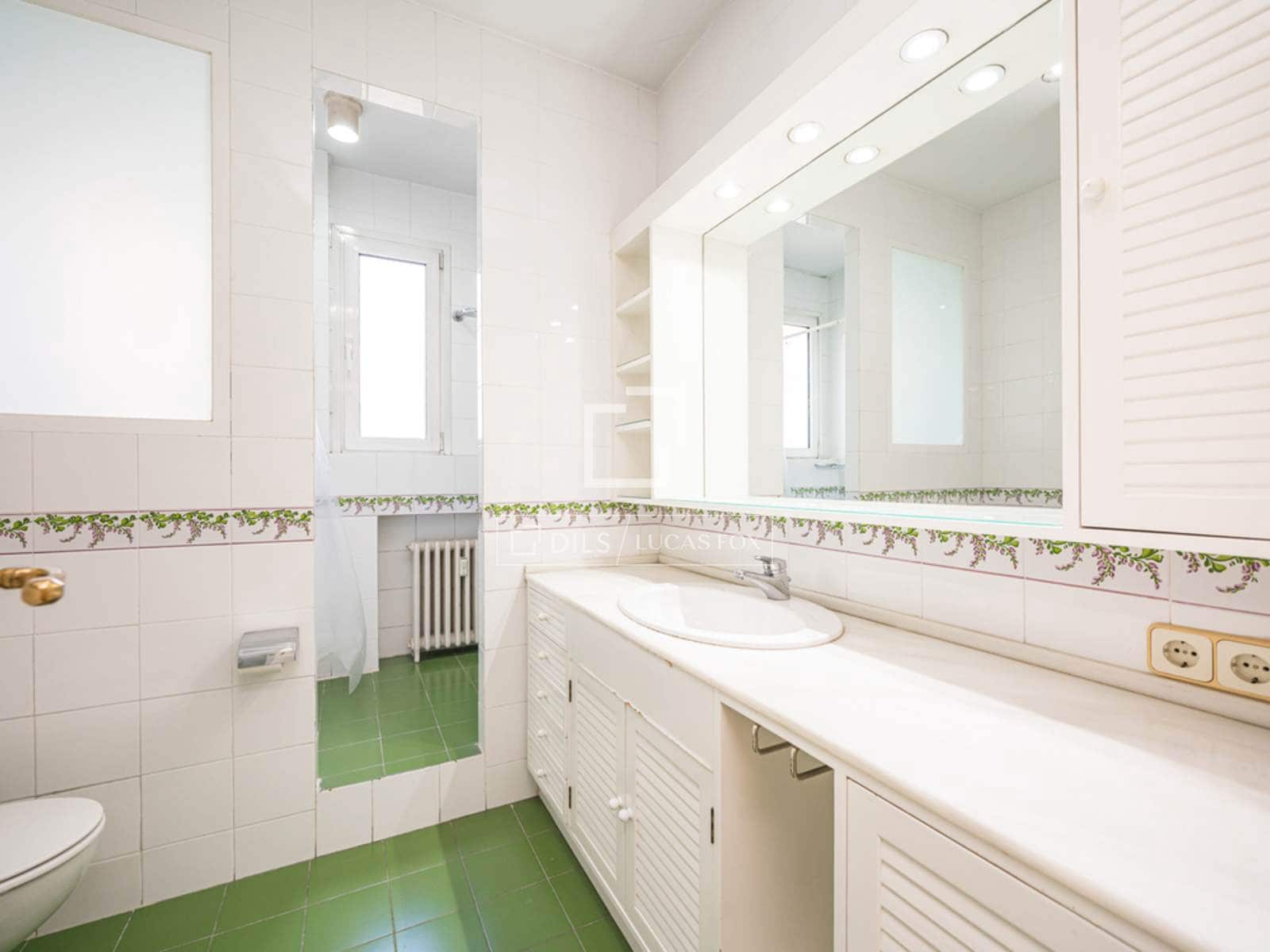 2 Zimmer Penthouse zu verkaufen in Madrid Stadt - 898.000 € (Ref: 9804972)