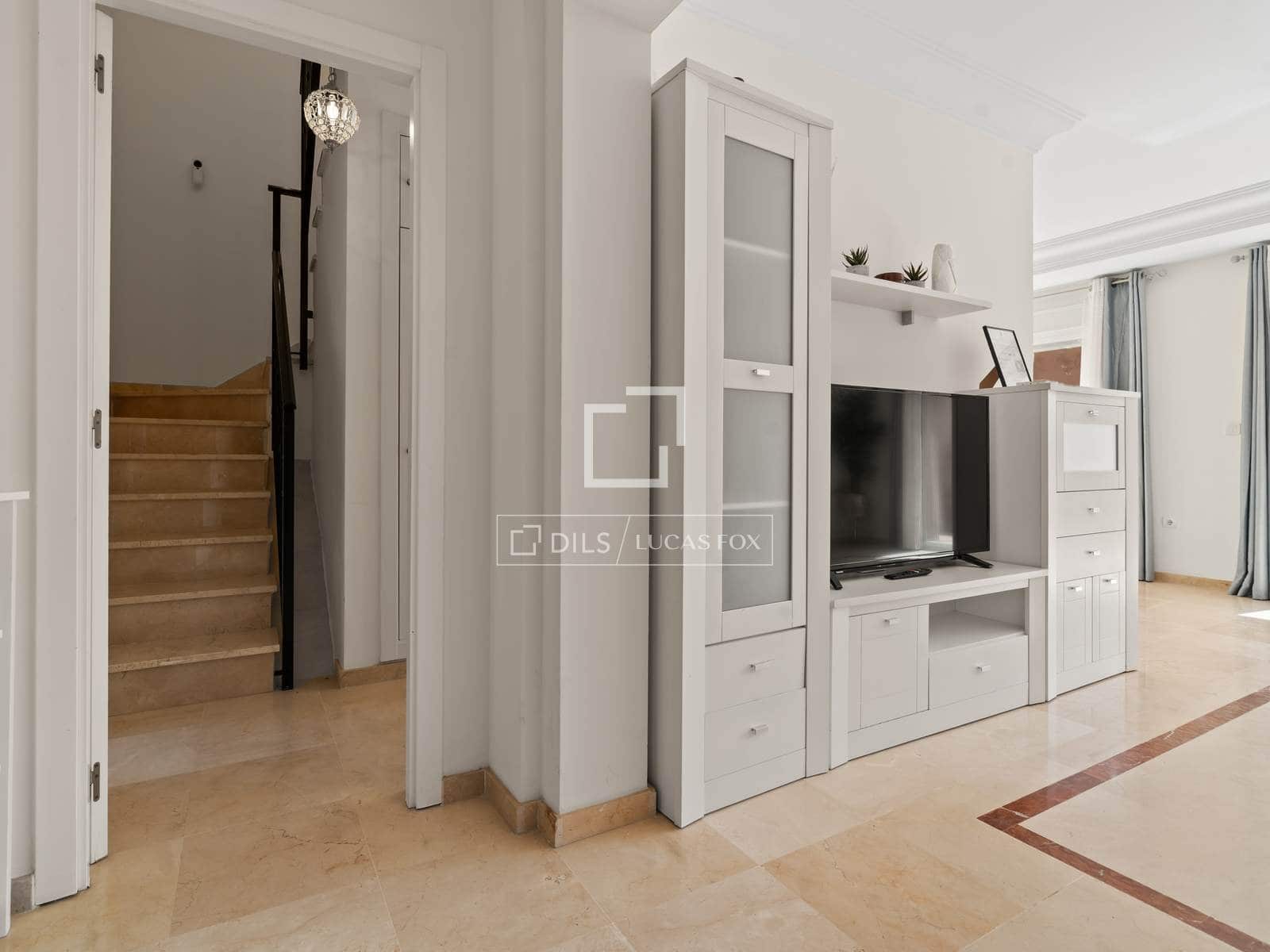 3 chambre Appartement à vendre à Estepona avec piscine garage - 670 000 € (Ref: 9805386)
