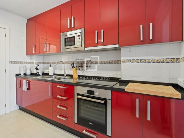 3 chambre Appartement à vendre à Estepona avec piscine garage - 670 000 € (Ref: 9805386)