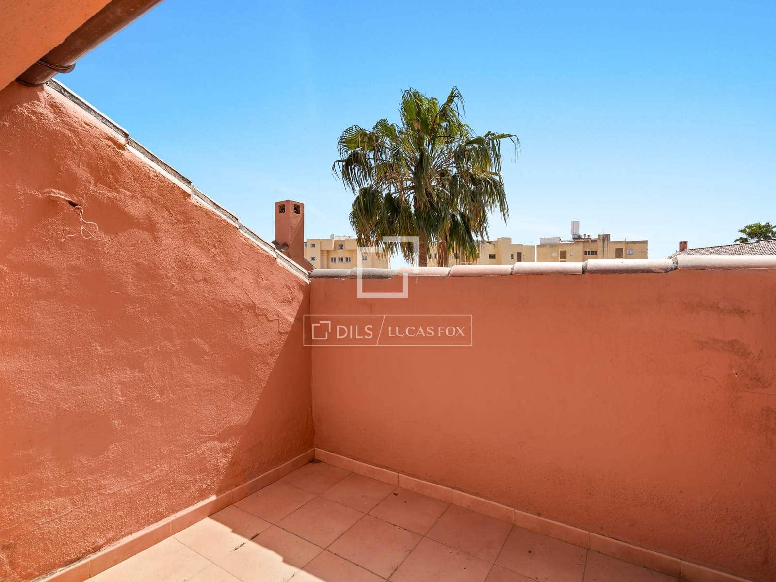 3 chambre Appartement à vendre à Estepona avec piscine garage - 670 000 € (Ref: 9805386)